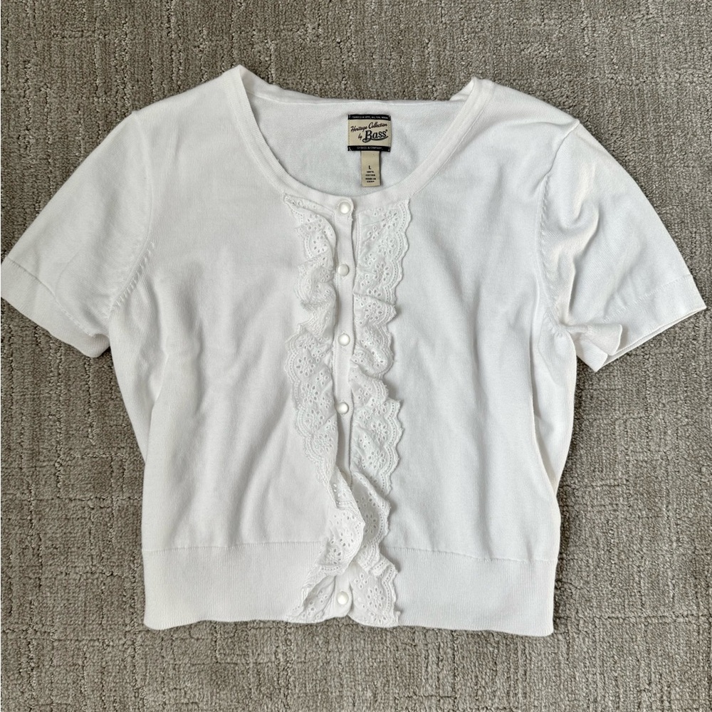 Heritage white cardigan with ruffles